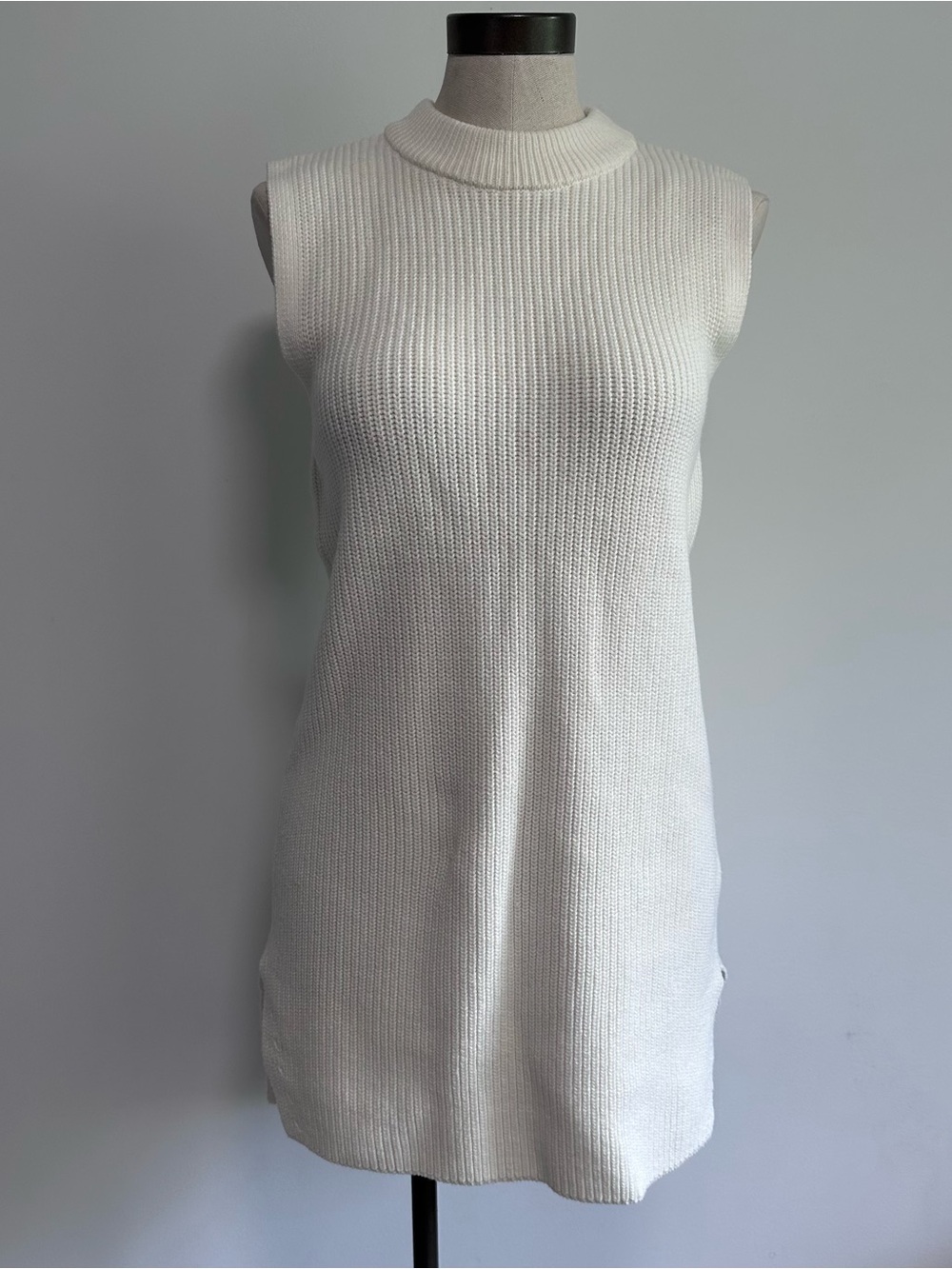 H&M Cream Sleeveless Knit Shift Dress